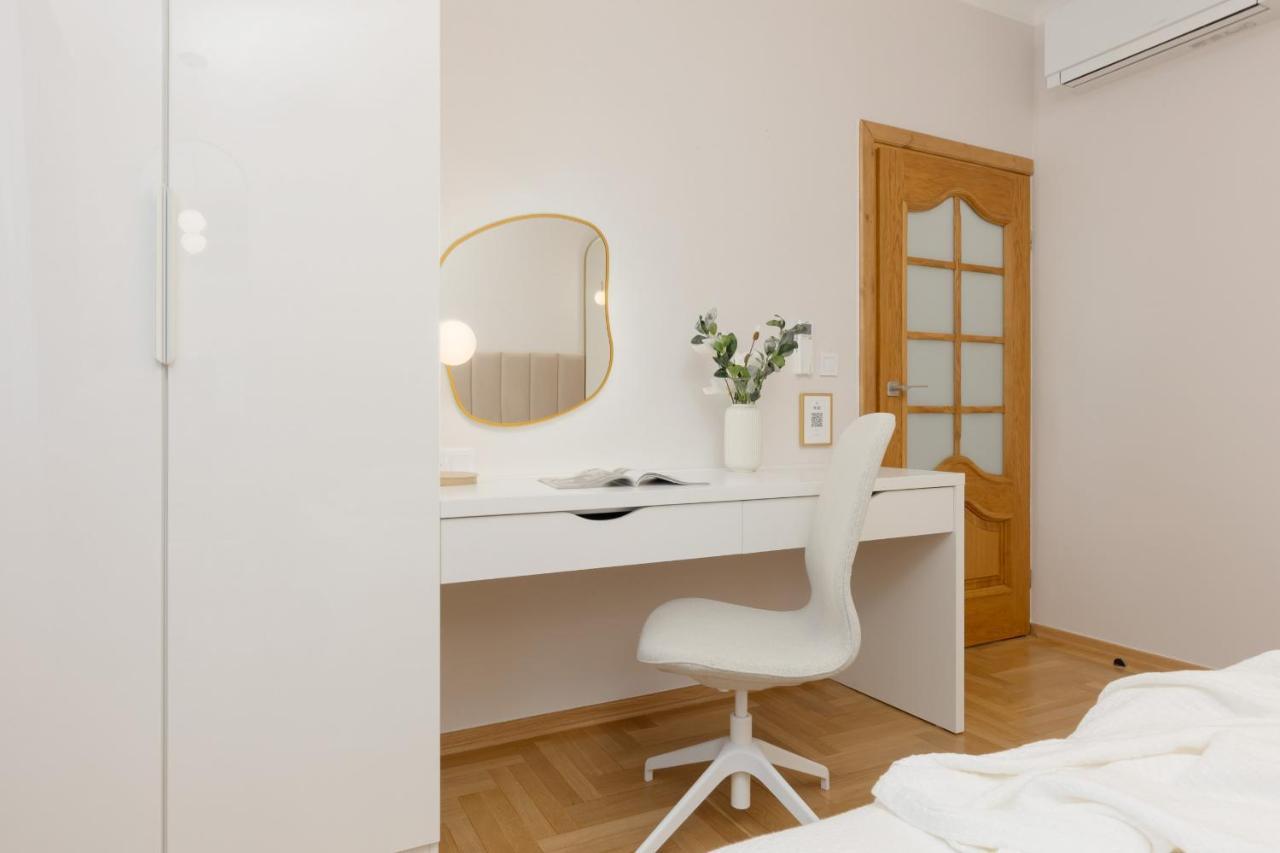 Bright Apartment Kasprzaka Warsaw Wola Near Metro Station By Noclegi Renters Exterior foto