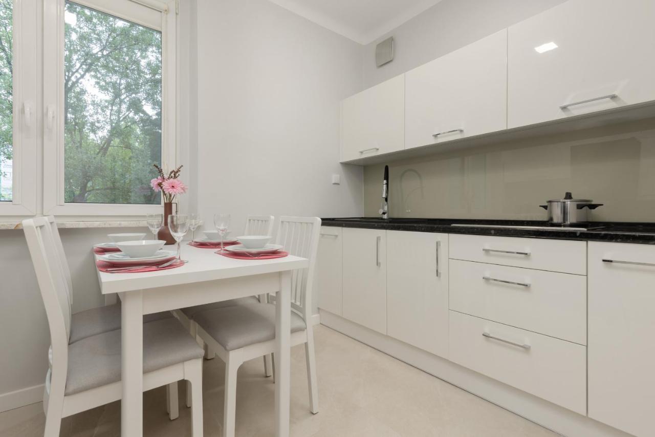 Bright Apartment Kasprzaka Warsaw Wola Near Metro Station By Noclegi Renters Exterior foto